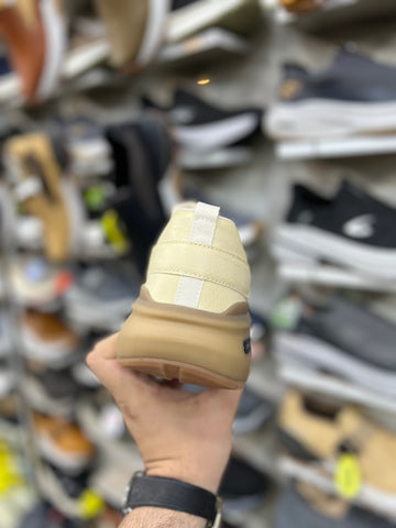 Skechers Max Run - Cream