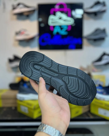 Skechers Hyber Burst Max Cushion - All Black