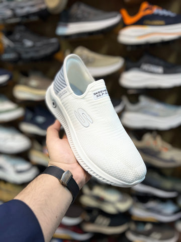 Skechers Slip ins - White