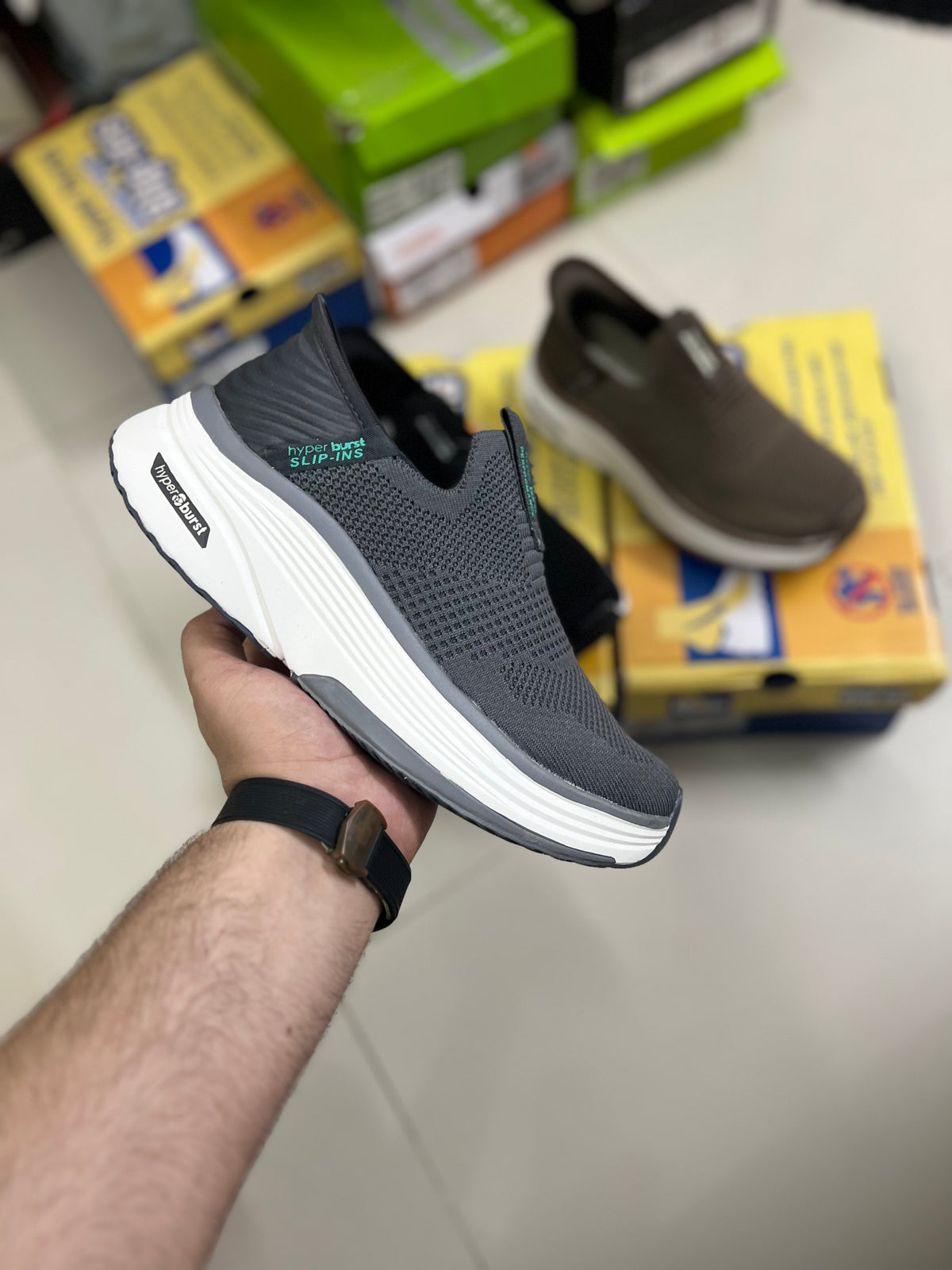 Skechers hyper burst slip ins - Grey