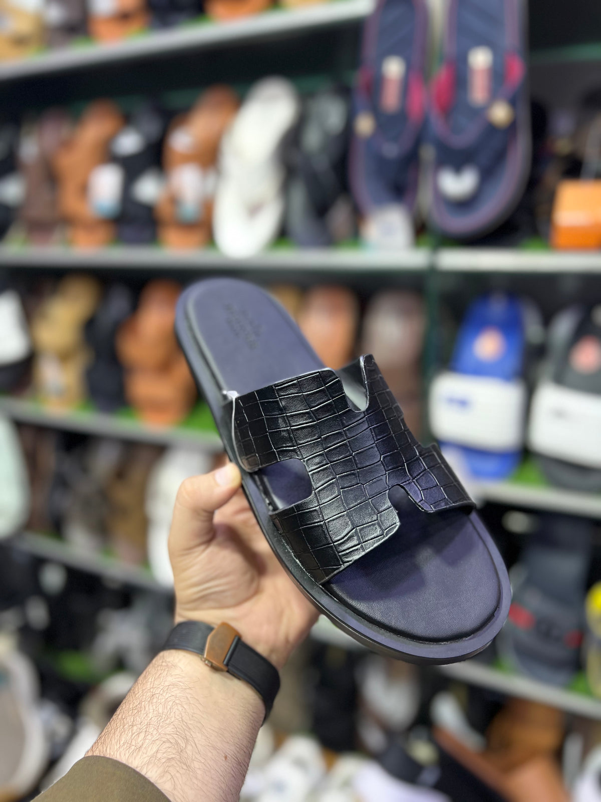 Hermess Slides Design 3 - Black