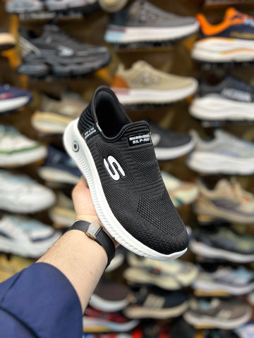 Skechers Slip ins - Black