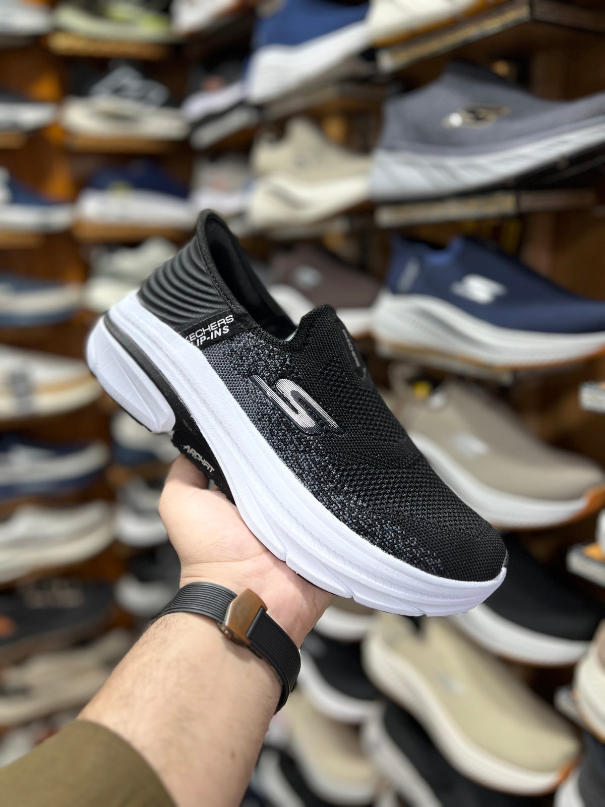 Skechers Slip ins Arch Fit - Black