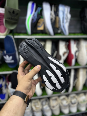 ASICS GEL-NIMBUS 28 Black Silver