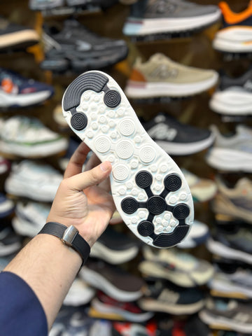 Skechers Slip ins - White