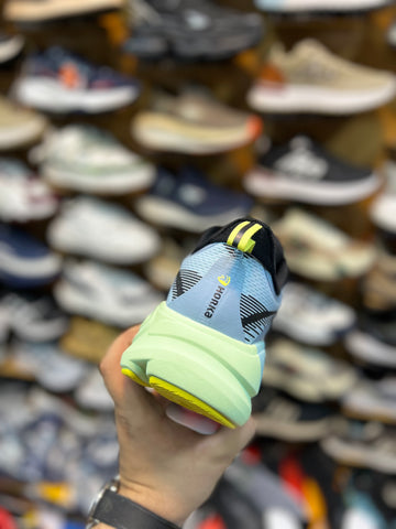 HOKA Ultra Light Weight - Sky Blue