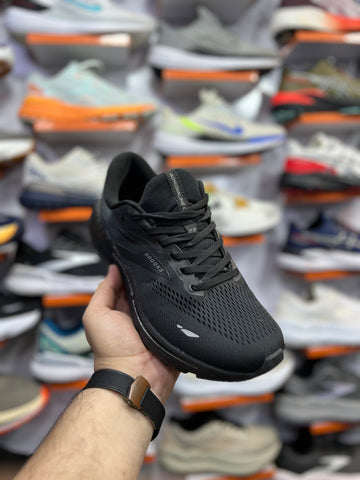 BROOKS ADRENALINE GTS - All Black