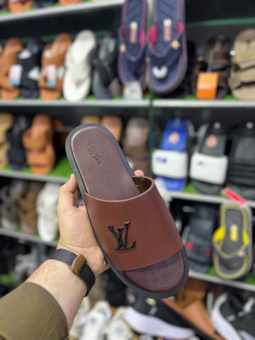 Hermess Slides Design 1 - Brown