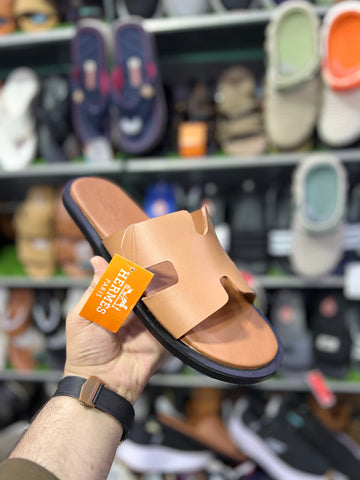 Hermess Slides Design 2 - Mustard