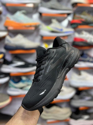 BROOKS ADRENALINE GTS - All Black