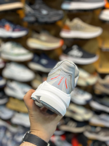 HOKA Ultra Light Weight - Light Grey