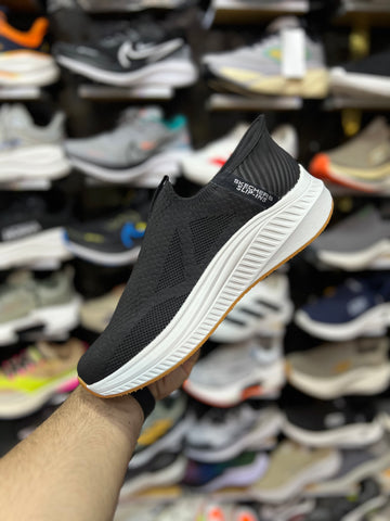 Skechers Slip ins Max Cushion - Black