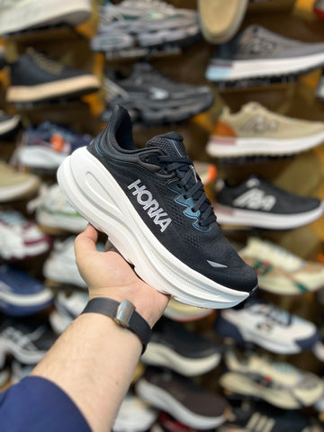 HOKA Ultra Light Weight - Black/White