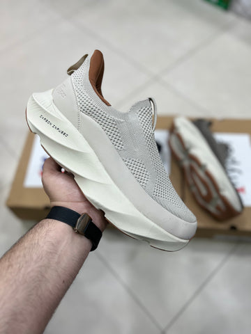 Skechers Slip ins 1st hyper Carbon Infused - Cream