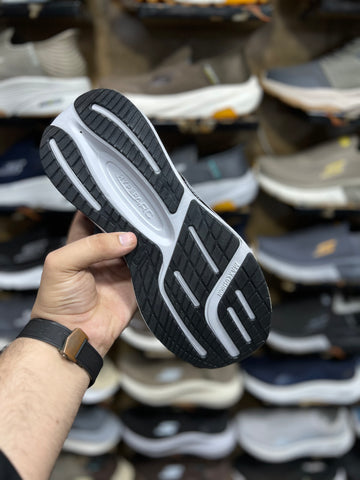 Skechers Slip ins Arch Fit - Black