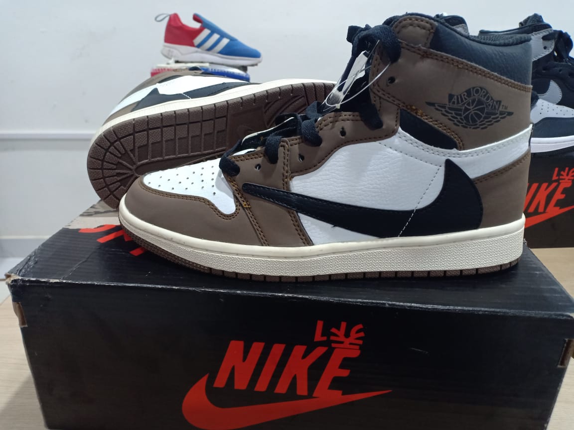 Nk Air Jordan 1 High Travis Scott