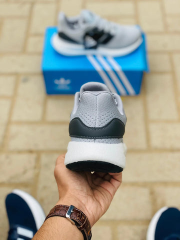 AD Ultra Boost - Grey