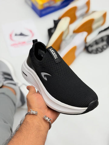Skechers Elevate Ultra Light - Black