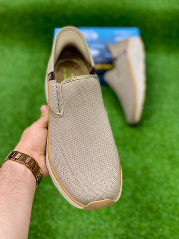 Skechers Delux walker 4.0 Light weight Slip Ins - Khaki