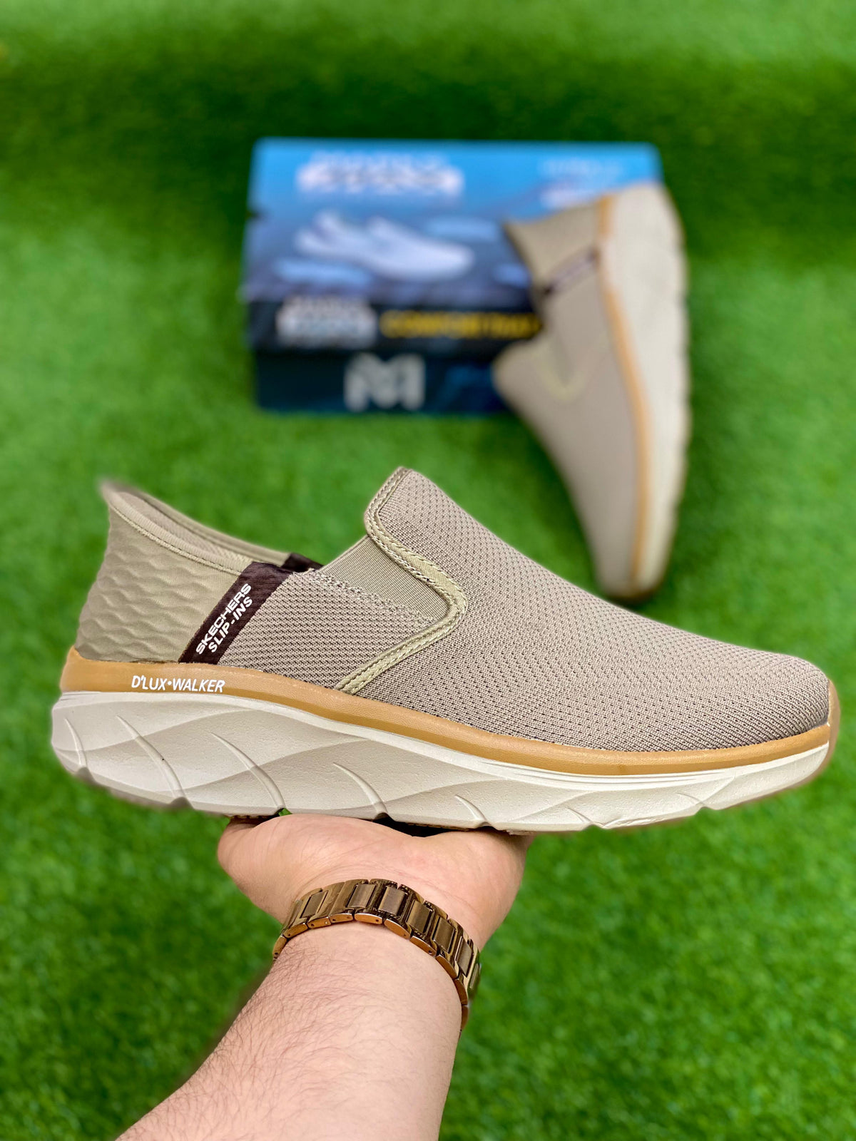 Skechers Delux walker 4.0 Light weight Slip Ins - Khaki