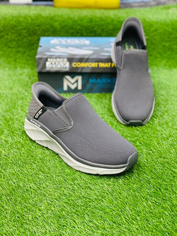 Skechers Delux walker 4.0 Light weight Slip Ins - Grey