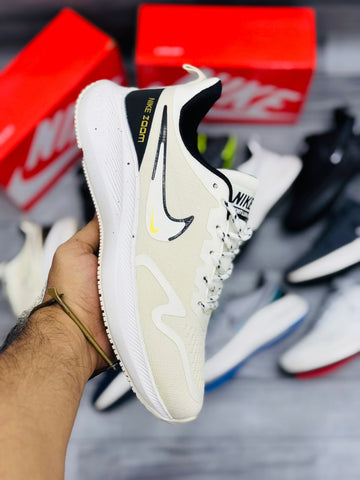 Nk Air Zoom - Cream