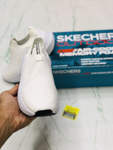 Skechers Arch Fit - White