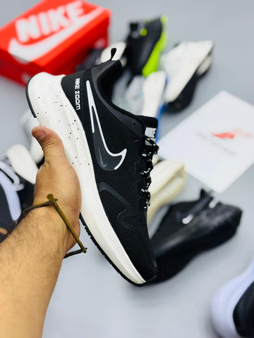 Nk Zoom Runners - Black/White