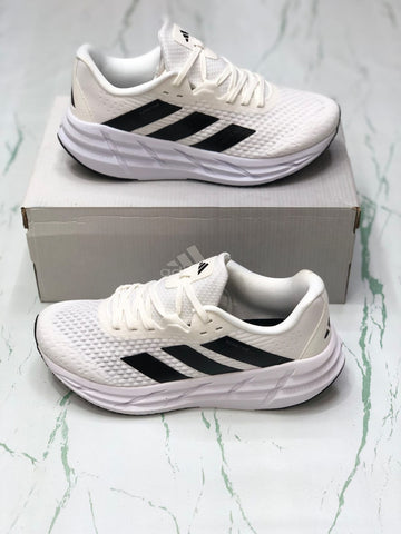 Adistarr 3 (Repetitor Runners) - White/Black