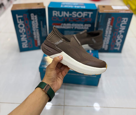 Skechers Slip ins Max Protect - Brown