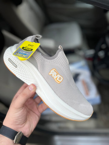 Skechers RMD Ultra Light - Light Brown