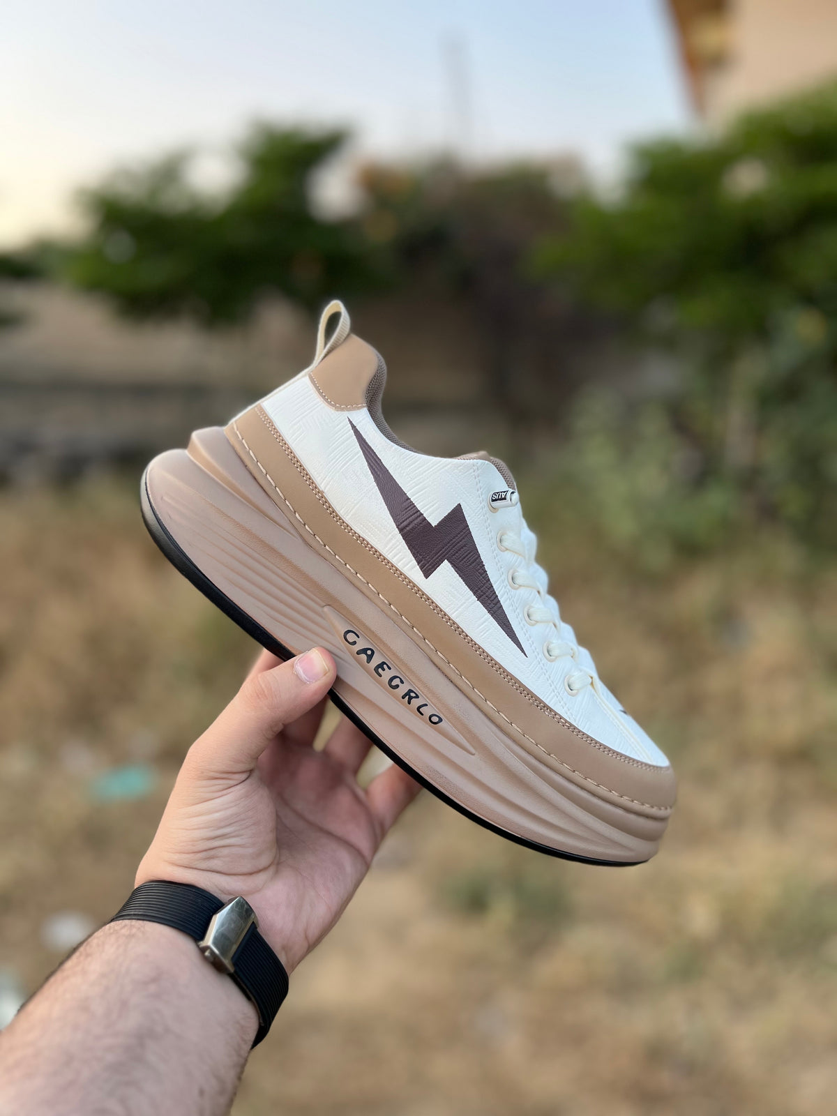 Flash Fashion Sneakers - Light Brown