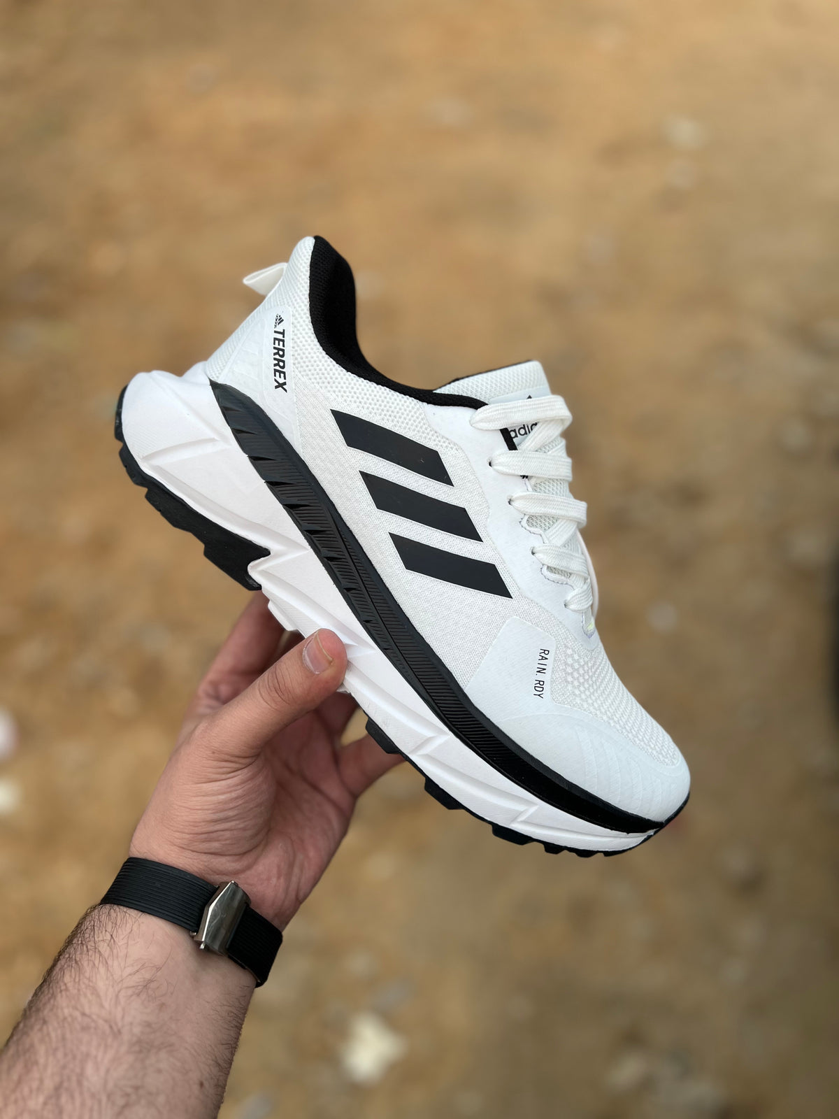 AD Terrex COLD RDY - White