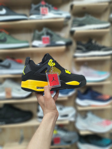 Nk Air Jordan 4 Black/Yellow