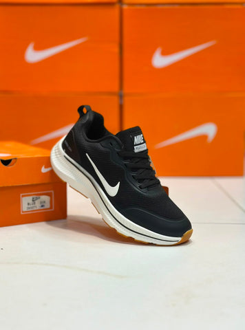 Nk Pegasus Ultra Lite - Black/White