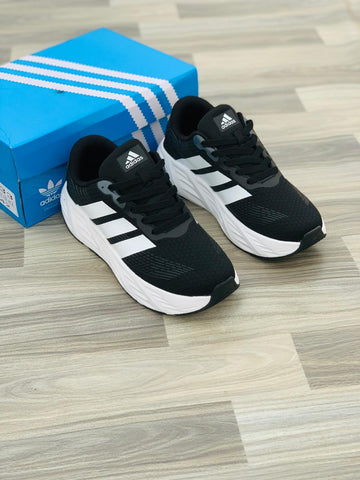 AD Ultra Boost Pro - Black/White