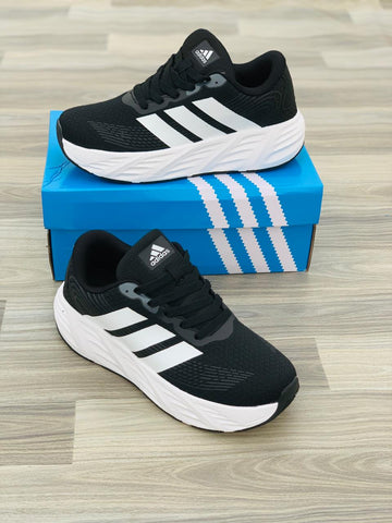 AD Ultra Boost Pro - Black/White