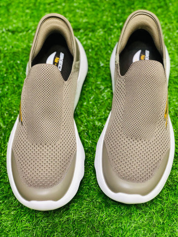 Skechers Slip-ins: GO WALK Massage Fit - Light Brown