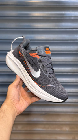 Nk Air Zoom Pegasus Flyknit  - Dark Grey