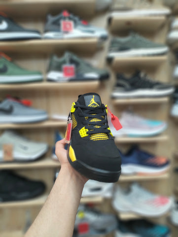 Nk Air Jordan 4 Black/Yellow