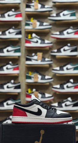 Nk Air Jordan 1 Low Bred Toe