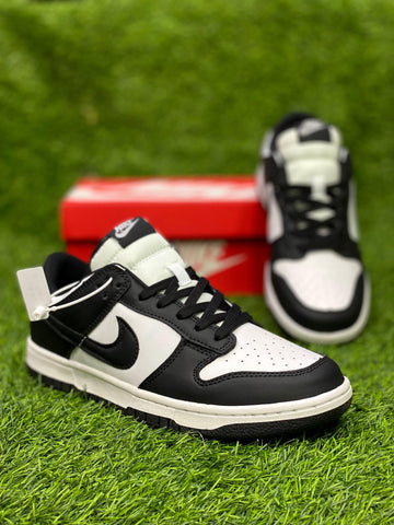 Nk Sb Dunk Black/White Premium Quality