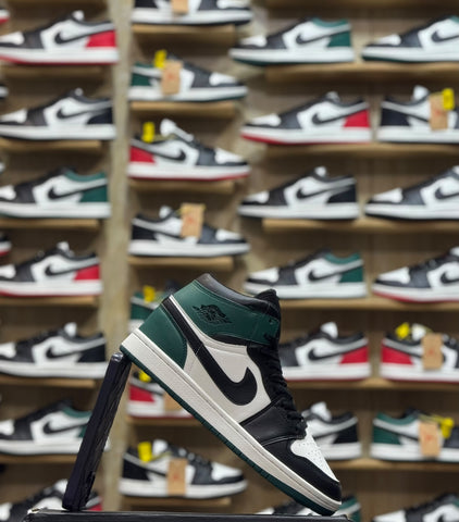Nk AJ 1 Retro Mids "Mystic Green"