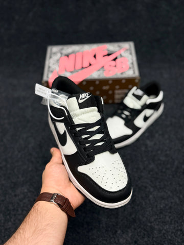 Nk Sb Dunk Black/White Premium Quality