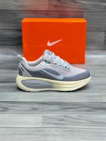 Nk Vomero 18  - Grey
