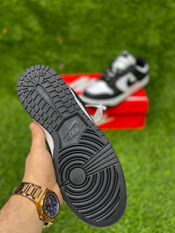 Nk Sb Dunk Black/White Premium Quality