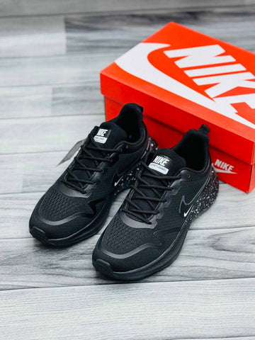 Nk Zoom Runners - All Black