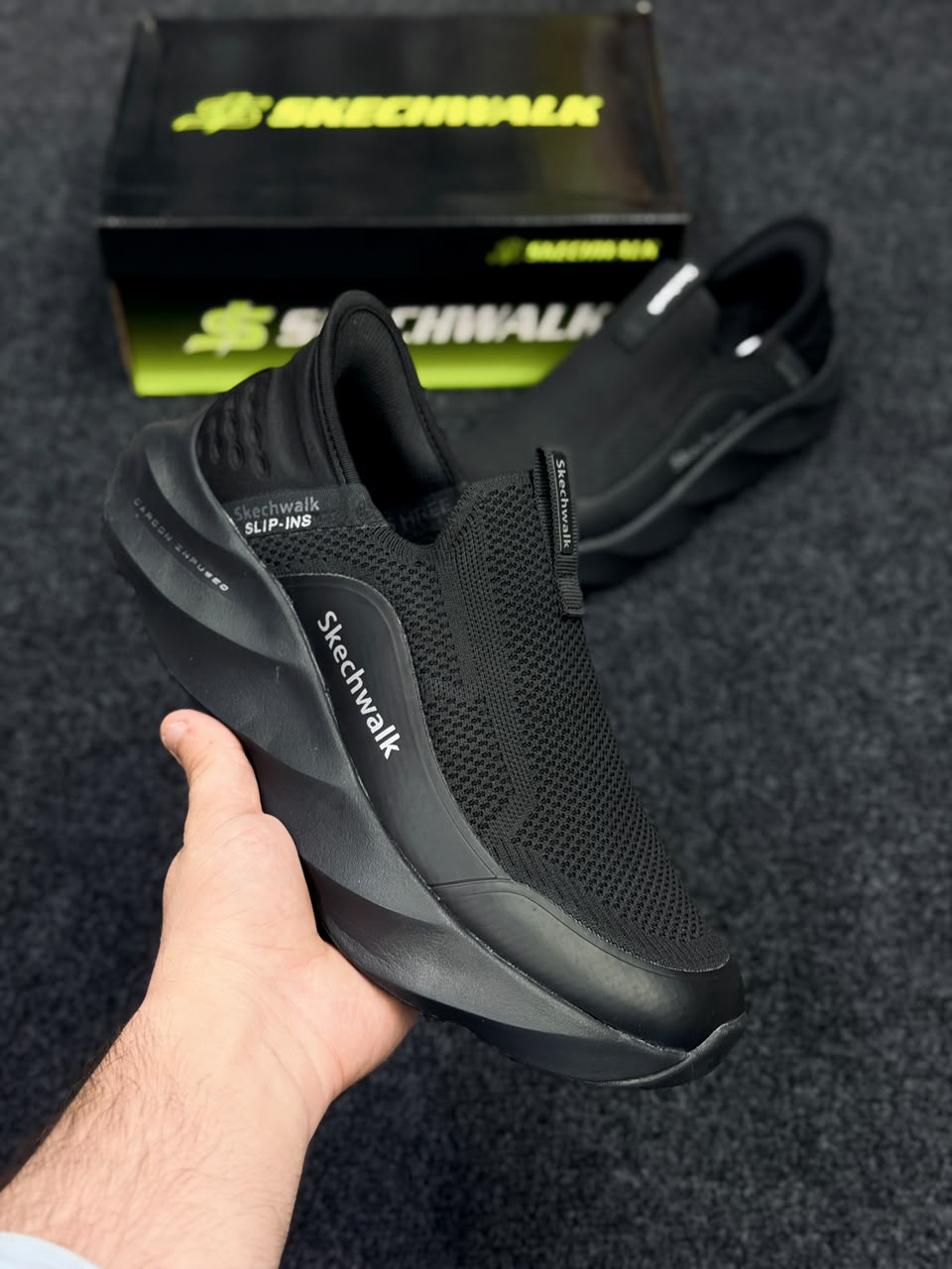 Skechers Slip ins Skech Walk Carbon Infused - All Black