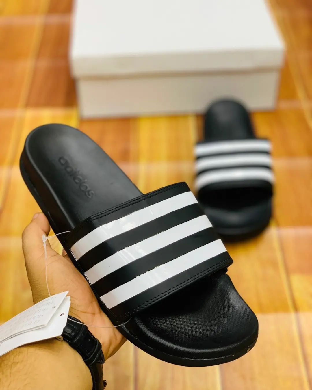 AD Slides Three Stripes - Black/White