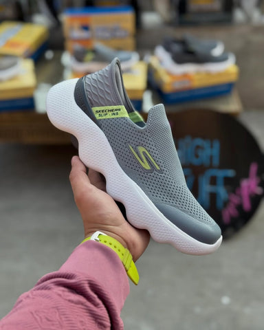 Skechers Slip-ins: GO WALK Massage Fit - Light Grey